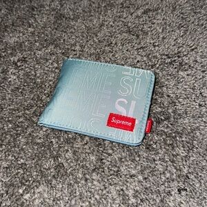 Supreme wallet